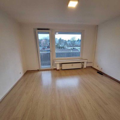 Helles Appartment mit Balkon