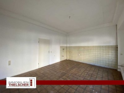 Günstige 2 Zimmer Erdgeschosswohnung mit kleinem Balkon
