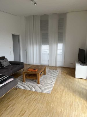 Sonnige  2-Zimmer-Dachgeschosswohnung in München-Trudering