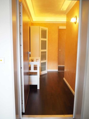 Stilvolle 2-Zimmer-Wohnung, Balkon+TG+Keller, möbliert in KA-Mühlburg