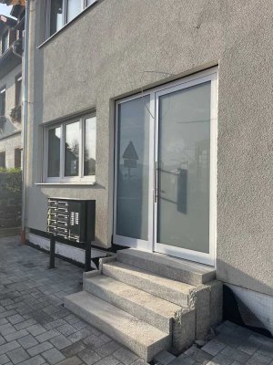 Kernsaniertes modernes 1-Zimmer-Apartment in Dossenheim
