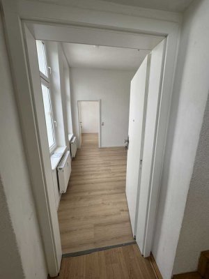 Frisch sanierte Etagenwohnung mit EBK und Keller