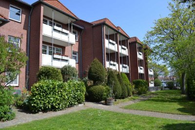 ***2 Zimmerwohnung mit Aussicht sucht Personen ab 60 Jahre***