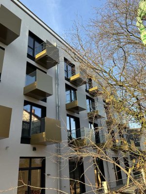 Ideal für 2er WG 2 Zimmer mit Dachterrasse voll möbliert