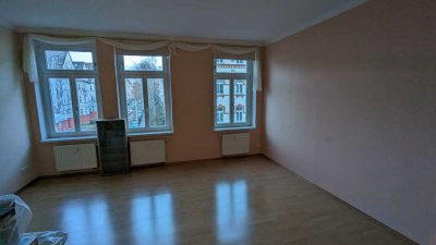 Großzügige Familienwohnung mit Balkon, Aufzug und 2 Bädern in Gohlis-Mitte