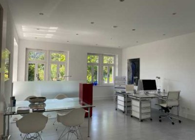 Hochwertiges Apartment in Neustadt a. d. W. - Herrschaftlicher Flair in Bestlage & innenstadtnah