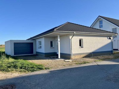Neubau Erstbezug: 3,5-Raum-Bungalow mit geh. Innenausstattung in Zülpich-Rövenich