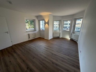Erstbezug nach Sanierung - moderne lichtdurchflutete 2-Zimmer-Wohnung mit großer Wohnküche