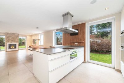 KAPITALANLAGE - Großzügiges Ein- /Zweifamilienhaus mit großem Grundstück - Erbpacht nur 319€ jährl.