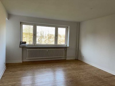 *Toller Grundriss* 2,5 Zimmerwohnung mit Balkon!