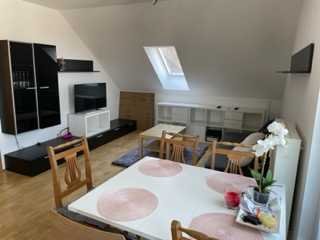 Charmante 2-Zimmer Dachgeschosswohnung in Regensburg-Kumpfmühl