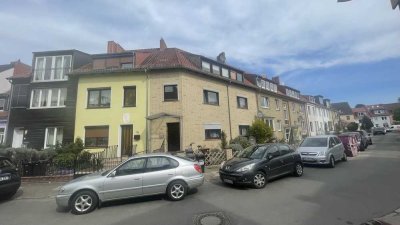 Vorderes Hastedt, gepflegte 2-Zimmer-Whg. mit Wohnküche u. Blk. (Grünblick) in ruhiger Seitenstr. ,