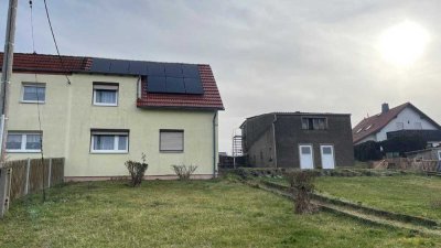 Doppelhaushälfte mit Photovoltaik in begehrter Wohnlage