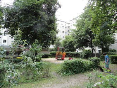 Außergewöhnliche Maisonette-Wohnung am Tempelhofer Feld mit Garten