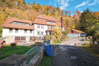 Auktion - Großes Wohnhaus - leerstehend