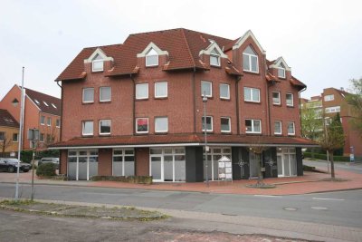 Zentrale 3 Zimmerwohnung mit EBK und lichtdurchflutet, provisionsfrei, sofort bezugsfertig