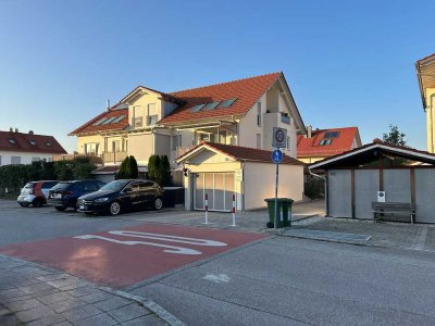 Elegante und äußerst stilvolle 3,5 Zi-Dachgeschoss-Wohnung im schönen Vaterstetten!