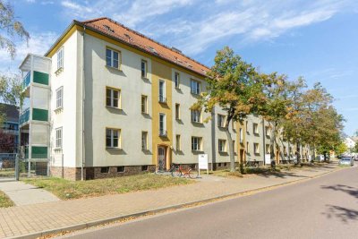 Wohnen im Herzen von Schönebeck - schöne 2-Raum Wohnung mit Balkon.