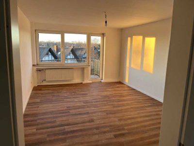 Helle 3-Zimmer-Wohnung mit Balkon im 3. OG in Düren-Birkesdorf