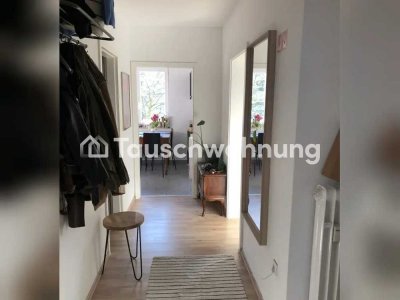 Tauschwohnung: Helle, renovierte Wohnung im 2. Stock mit Balkon