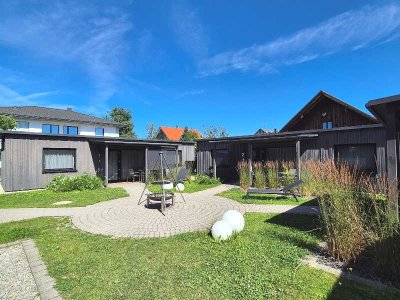 Drei hübsche Tiny Häuser mit ausbaufähigem Stadel