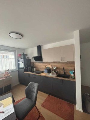 Tolle 3 Zimmerwohnung mit Balkon und Einbauküche