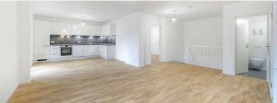 Stilvolle, geräumige 3-Zimmer-Loft-Wohnung mit Balkon und Einbauküche in Am Hart, München