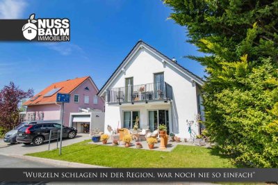 Modernes Einfamilienhaus mit Garage und Blick ins Grüne | Meckfeld