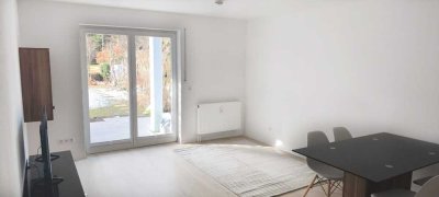 Moderne 2-Zimmer-Wohnung mit Terrasse in München Süd – Wohnen auf zwei Ebenen