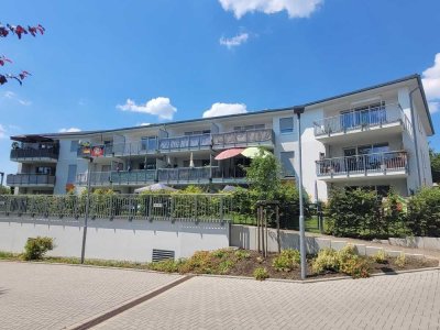 Neuwertige 2-Zimmer-Wohnung mit Einbauküche und Aufzug im Haus
