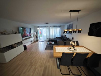 Ansprechende 3-Zimmer-EG-Wohnung mit Einbauküche und großer Terrasse mit Garten