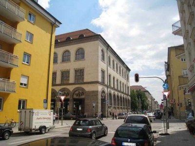 SCHÖN Immobilien: Wer will schon Schwabing?  -4-Zi mit Wohnküche WG-geeignet- Nähe Akademie (Video)