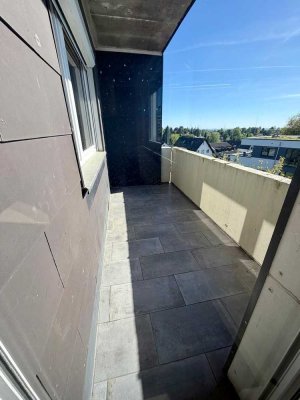 Renovierungsbedürftige Wohnung in ruhiger Lage mit Balkon
