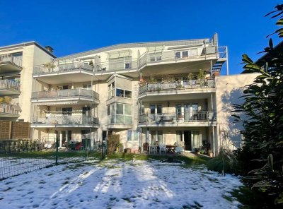 Köln- Alt Bocklemünd, 2 Zimmer Wohnung mit Terrasse und großem Garten zur alleinigen Nutzung
