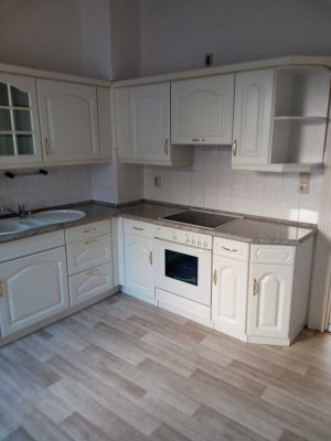 Helle 2-Raum-Wohnung mit moderner EBK in Gera im beliebten Stadtteil Untermhaus