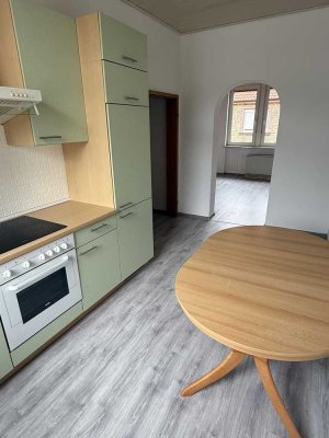 +++ AB SOFORT FREI! FRISCH RENOVIERTE 2 ZKB - ETW IN LU.-FRIESENHEIM ZU VERMIETEN +++