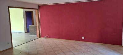 Geräumige 5-Zimmer-Wohnung in Sinzheim.2 Balkone.Ein Badezimmer und separates Gäste WC. 6 Parteiern