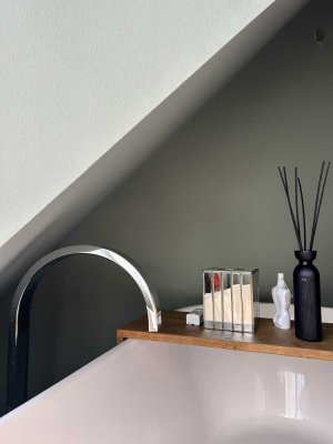 Top-saniertes Penthouse mit traumhafter Loggia in  1A-Lage