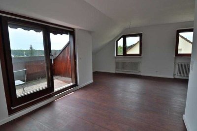 Einziehen und wohlfühlen: 3,5-Zimmer-Wohnung mit Dachloggia und Garage