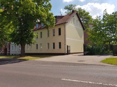 Ansprechende und gepflegte 3-Zimmer-DG-Wohnung in Burg