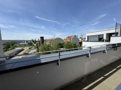 Über den Dächern der Stadt! - Möblierte Dachgeschosswohnung mit Lift und gehobener Ausstattung!