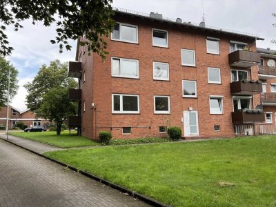 3-Zimmer-Hochparterre-Wohnung mit Balkon und EBK in Kronshagen