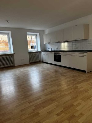 Schöne 3-Zimmer-Wohnung mitten in Grafenau mit neuer Einbauküche