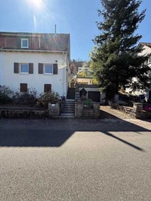 Doppelhaushälfte mit traumhafter Aussicht in bester Lage in Neustadt Kernstadt