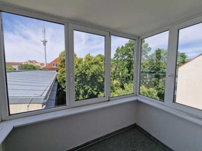 Über den Dächern von Connewitz - bezugsfreie Dreiraumwohnung mit Loggia
