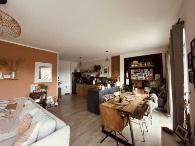 Elegante 4-Zimmer-Wohnung mit Balkon im 2. OG in Dresden-Strehlen