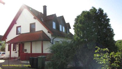 Geräumiges Einfamilienhaus mit schönen Garten in ruhiger Lage ohne Maklerprovision