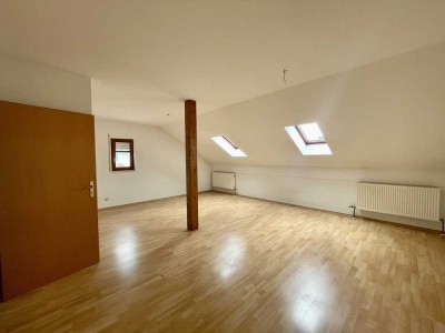 Gepflegte Doppelhaushälfte mit Garage, Terrasse und Fernblick