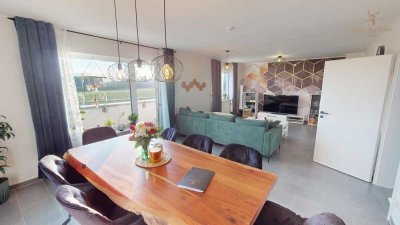 Großzügig sanierte Traumwohnung mit Garage & zwei Stellplätzen, optional ebenerdig mit Personenlift!