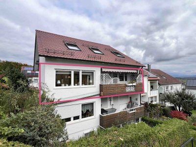 73207 Plochingen-Stumpenhof: 4,5-Zimmer-Wohnung mit Balkon und Garage. Kurzfristig beziehbar.